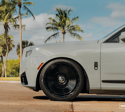 Фото дисков NOVITEC SP3 на Rolls-Royce Cullinan