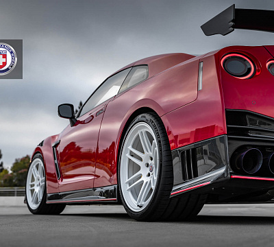 Фото дисков HRE 312 GTS на Nissan GT-R