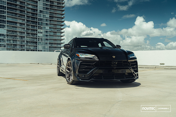 Фото дисков Vossen EVO-4R Глянцевый темный лак на Lamborghini Urus