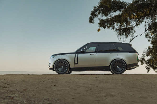 Фото дисков Asanti ARISTOCRAT Черный глянец на Range Rover V