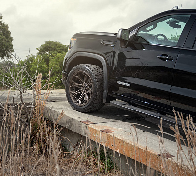 Фото дисков 4PLAY 4P83 на GMC Sierra IV