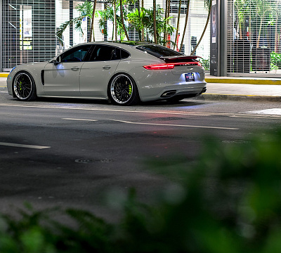 Фото дисков Anrky AN39 на Porsche Panamera III
