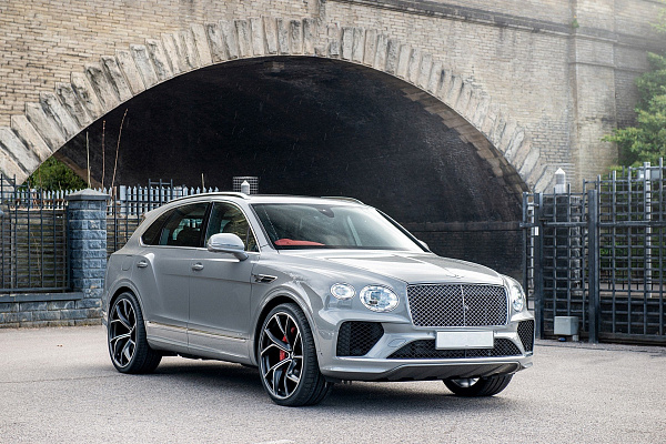 Фото дисков Kahn Type 54 Алмазная проточка на Bentley Bentayga