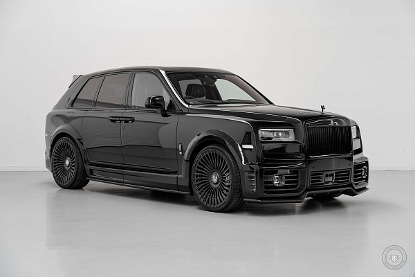 Фото дисков Vossen UV-5 Черный сатин на Rolls-Royce Cullinan