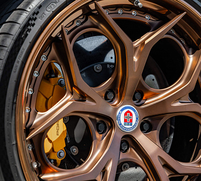 Фото дисков HRE S111SC на Porsche Taycan I