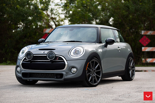 Фото дисков Vossen VFS-1 Сатиновый графит на MINI Cooper III