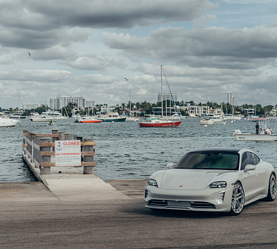 Фото дисков Vossen LC3-03T на Porsche Taycan I