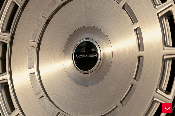 Фото дисков Vossen HF-9 Глянцевый лак на Cadillac Escalade V