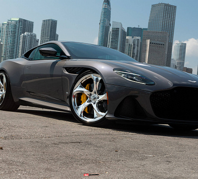 Фото дисков HRE 522M на Aston Martin DBS 3