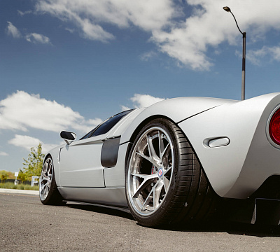 Фото дисков HRE S101 на Ford GT I