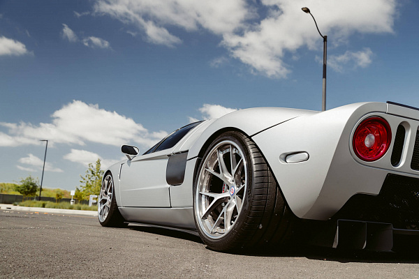 Фото дисков HRE S101 Глянцевый лак на Ford GT I