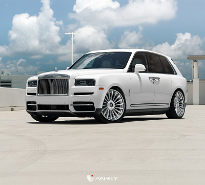 Фото дисков Anrky RF-382 на Rolls-Royce Cullinan