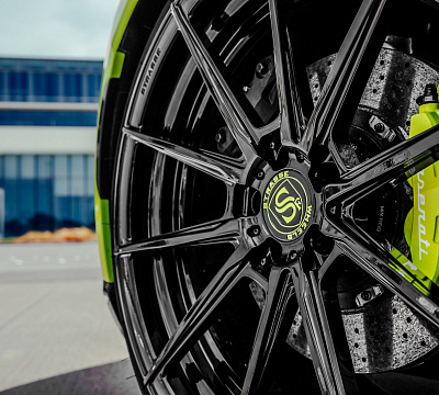 Фото дисков Strasse Wheels SV10 Deep Concave Duoblock на Maserati MC20