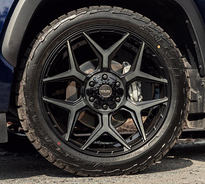 Фото дисков 4PLAY 4P06 на Toyota Sequoia III