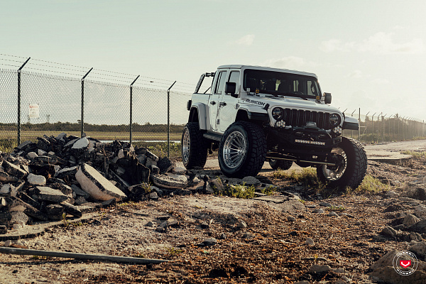 Фото дисков Vossen LCX-01 Глянцевый лак на Jeep Gladiator II (JT)