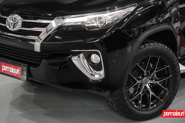 Фото дисков Vossen HF6-4 Алмазная проточка на Toyota Fortuner II