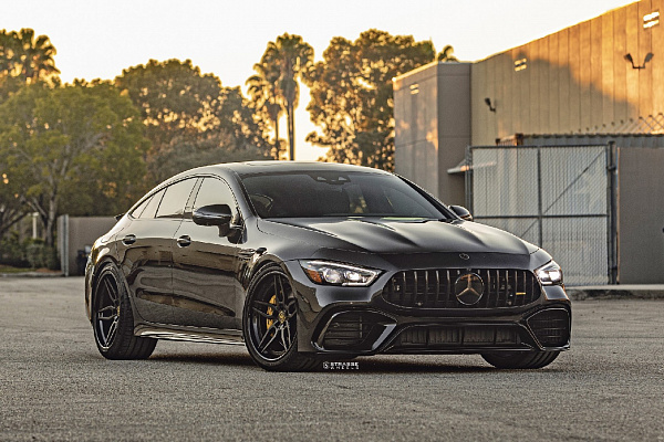 Фото дисков Strasse Wheels SV4 Deep Concave FS Черный сатин на Mercedes-Benz AMG GT I