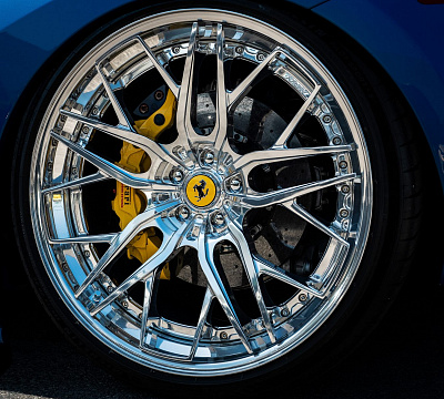 Фото дисков Anrky RS2.3 на Ferrari 488