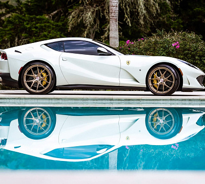 Фото дисков HRE P101 на Ferrari 812
