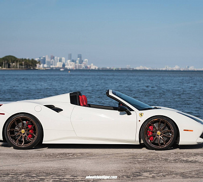Фото дисков HRE P201 на Ferrari 488