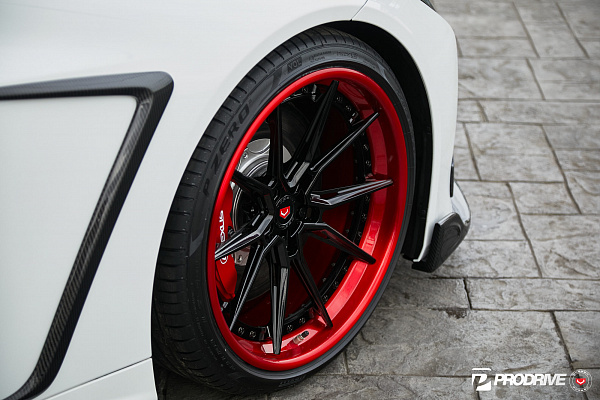 Фото дисков Vossen EVO-2R (3-Piece) Черный глянец на Lexus LC 500