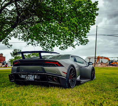 Фото дисков Strasse Wheels SV10M Deep Concave FS на Lamborghini Huracan