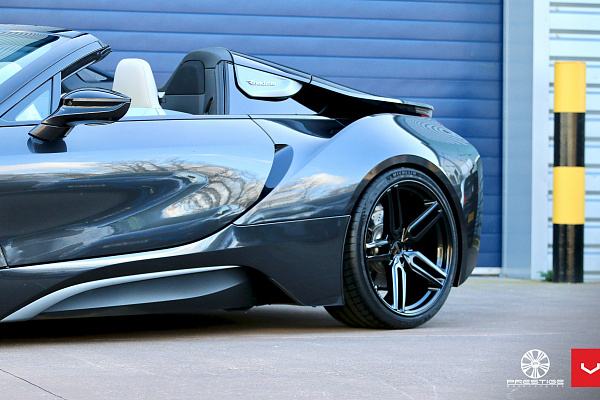 Фото дисков Vossen HF-1 Черный глянец на BMW i8