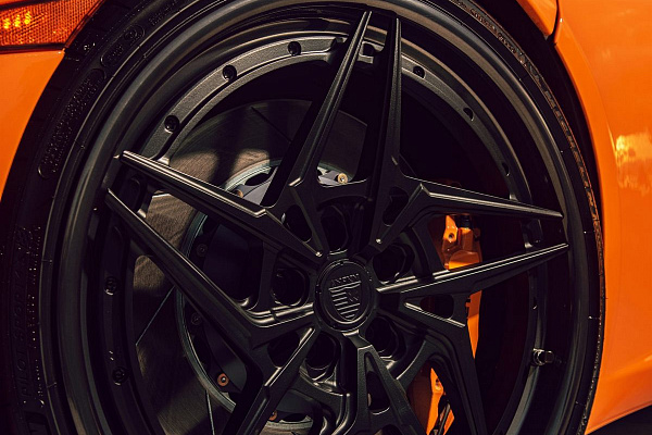 Фото дисков Anrky S3-X3 Черный сатин на McLaren 12C