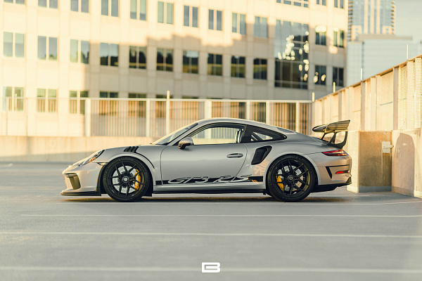 Фото дисков Brixton Forged CM5-R Матовый графит на Porsche 911 VII