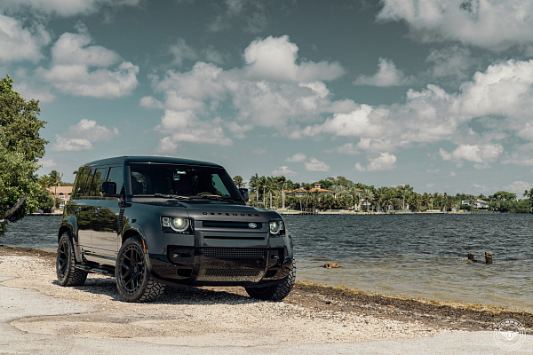 Land Rover Defender II