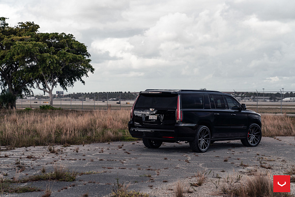 Фото дисков Vossen HF6-1 Глянцевый темный лак на Cadillac Escalade IV
