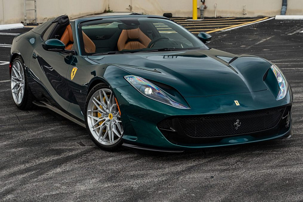 Фото дисков Anrky S1-X1 Глянцевый лак на Ferrari 812