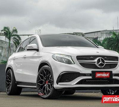 Фото дисков Vossen S17-01 на Mercedes-Benz GLE I