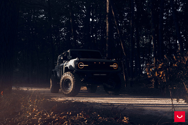 Фото дисков Vossen HFX-1 (6-Lug) Черный сатин на Ford Bronco