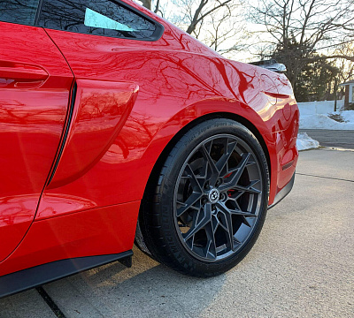 Фото дисков HRE FF10 на Ford Mustang VI