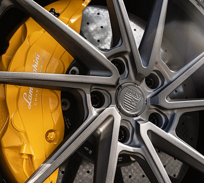 Фото дисков Anrky AN33 на Lamborghini Urus