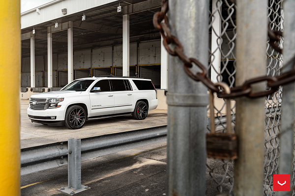 Фото дисков Vossen HF6-1 Алмазная проточка на Chevrolet Suburban XII