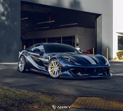 Фото дисков Anrky AN30 на Ferrari 812