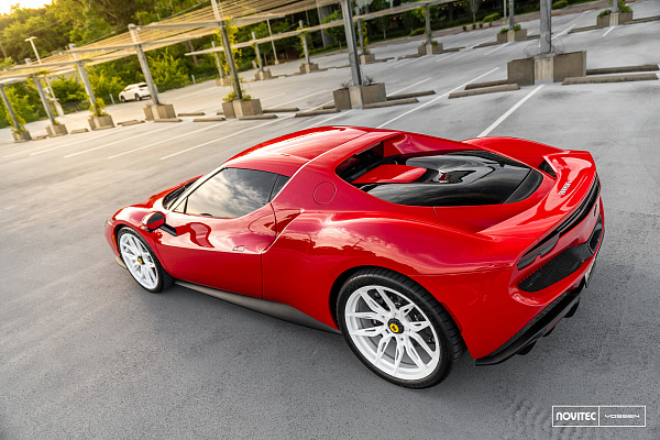 Фото дисков NOVITEC NF11 Белый глянец на Ferrari 296