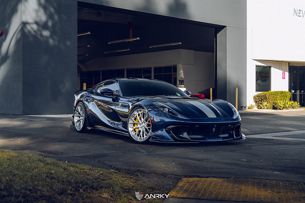 Фото дисков Anrky AN30 Глянцевый лак на Ferrari 812