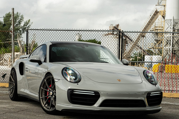 Фото дисков Anrky AN22 Сатиновый темный лак на Porsche 911 VII