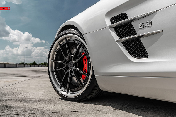 Фото дисков Anrky AN34 Черный сатин на Mercedes-Benz SLS AMG