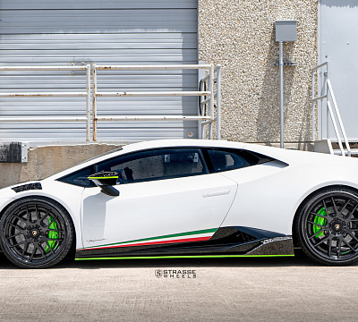 Фото дисков Strasse Wheels SM7 Deep Concave FS на Lamborghini Huracan