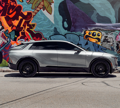 Фото дисков Vossen HF-8 на Cadillac Lyriq