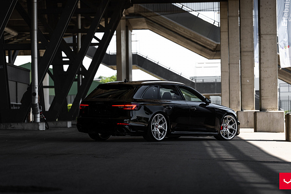 Фото дисков Vossen HF-5 Серебро на Audi A/S/RS 4 (B9)
