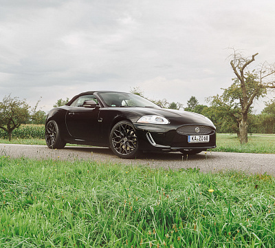 Фото дисков Vossen HF-2 на Jaguar XKR II