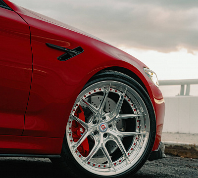 Фото дисков HRE S101SC на BMW 5/M5 (G30/F90)