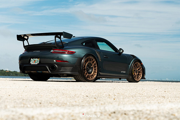 Фото дисков Anrky AN20 Aerosport Сатиновая бронза на Porsche 911 VII