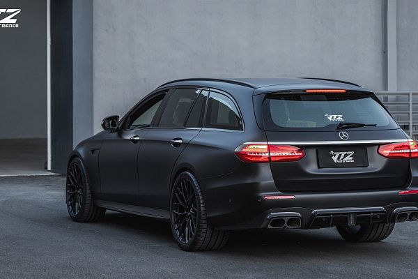 Фото дисков Anrky AN10 Черный сатин на Mercedes-Benz E-Class (W213, S213, C238)