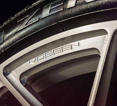 Фото дисков Vossen S17-01 на Land Rover Range Rover IV
